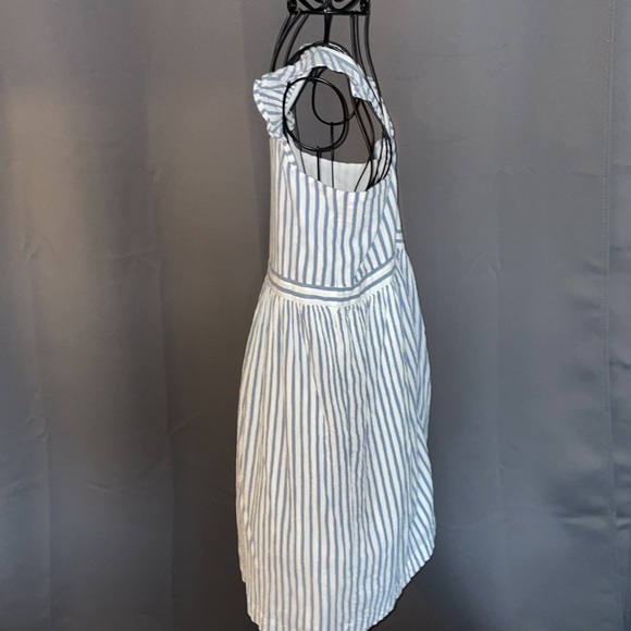 GAP KIDS.  Size XXL sleeveless striped blue & white dress. - Picture 3 of 5